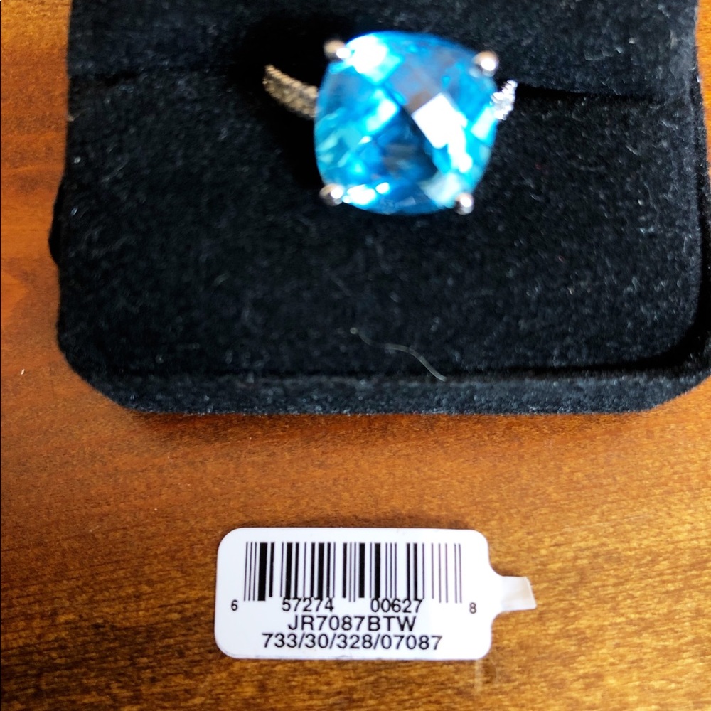Authentic Blue Topaz Diamond Ring - image 7